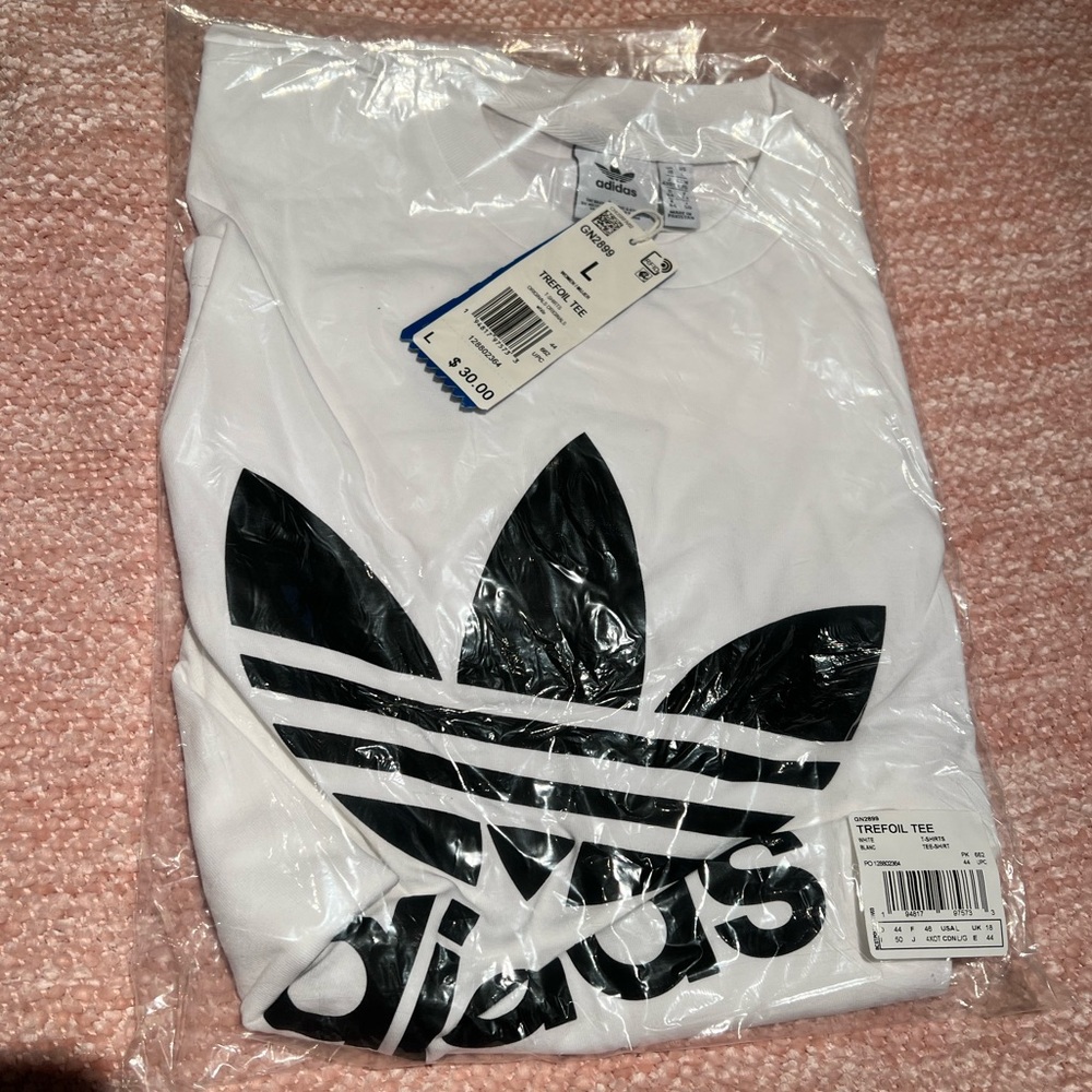NWT Womens Adidas Trefoil T-Shirt Sz Large